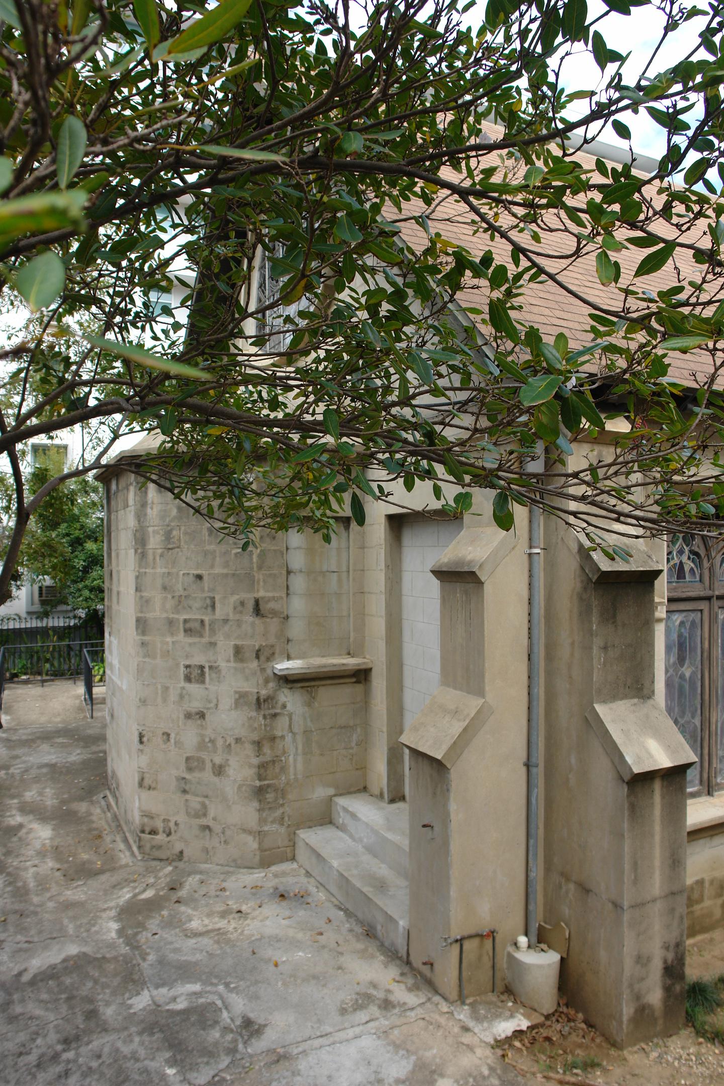 Capilla Nuestra Señora de Lourdes - San Juan (Miramar) - 2011 00001
